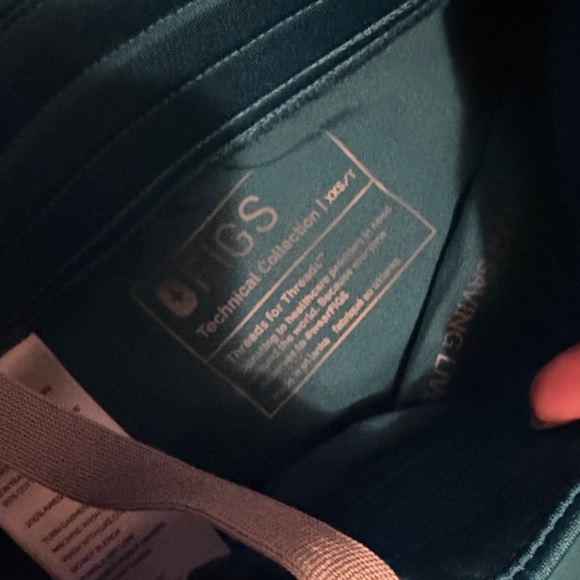 Figs Technical Collection in Deep Teal - Picture 4 of 4